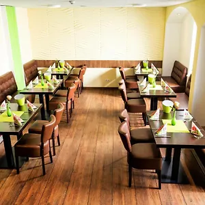 Guenzburg City Hotel
