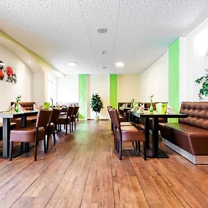 Guenzburg City Hotel