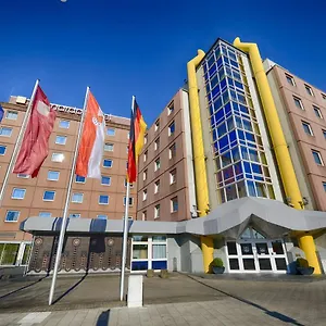 Otel Leonardo ****