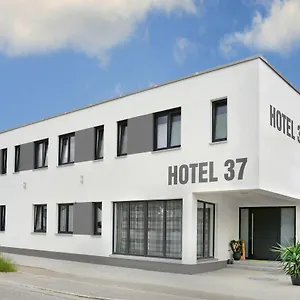 37 Bed & Breakfast